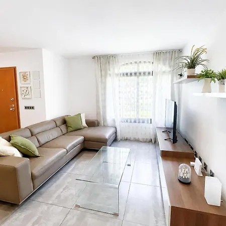 Сasa de vacaciones Spacious Family Townhouse In Cancelada, Near Golf Courses And The *